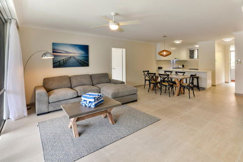 Frangipani 104 - Hamilton Island - Dalby Accommodation 4