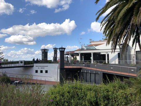Picnic Point Villas - Dalby Accommodation 3
