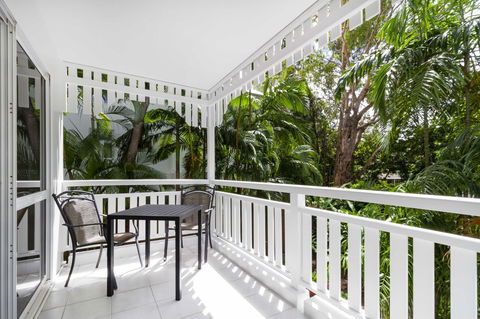 The White House Port Douglas - Dalby Accommodation 25