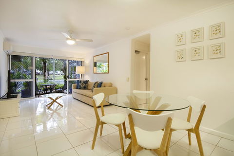 The White House Port Douglas - Dalby Accommodation 14