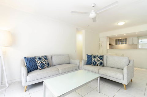 The White House Port Douglas - Dalby Accommodation 29