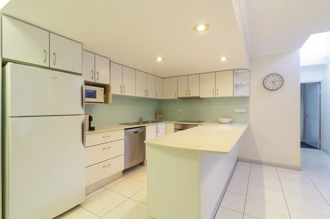 The White House Port Douglas - Dalby Accommodation 22