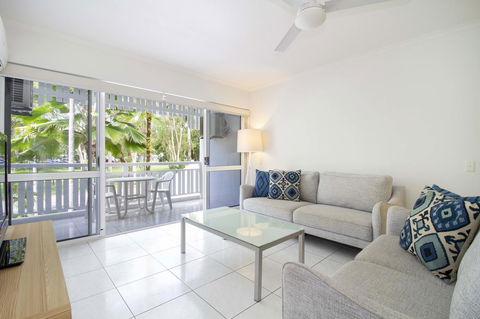 The White House Port Douglas - Dalby Accommodation 27