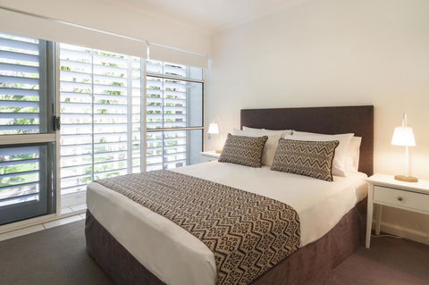 The White House Port Douglas - Dalby Accommodation 6