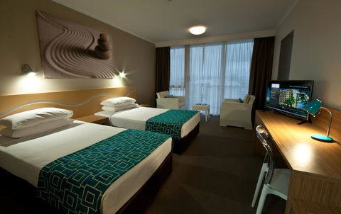 Pacific Hotel Cairns - Dalby Accommodation 38