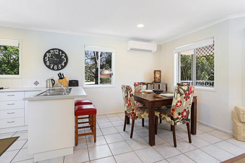 Sunrise Haven - Dalby Accommodation 10