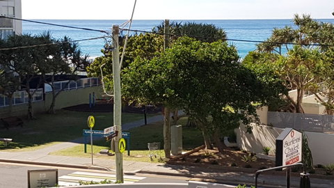 Surfers Chalet - Dalby Accommodation 20