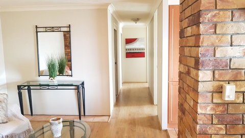 Surfers Chalet - Dalby Accommodation 22