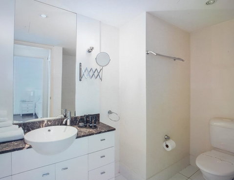 Circle Luxury Holidays - Dalby Accommodation 1