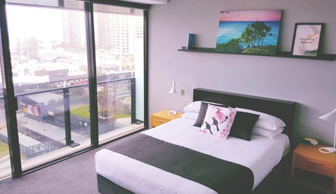 Circle Luxury Holidays - Dalby Accommodation 23