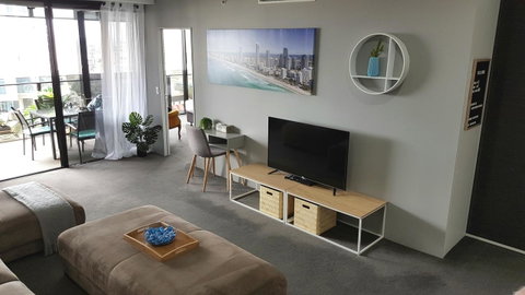 Circle Luxury Holidays - Dalby Accommodation 15