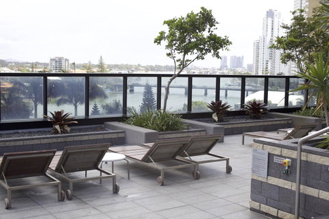Circle Luxury Holidays - Dalby Accommodation 19