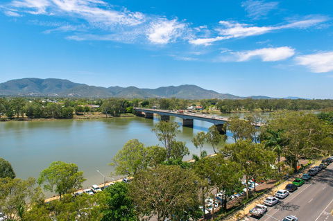Empire Apartment Hotel Rockhampton - Dalby Accommodation 36