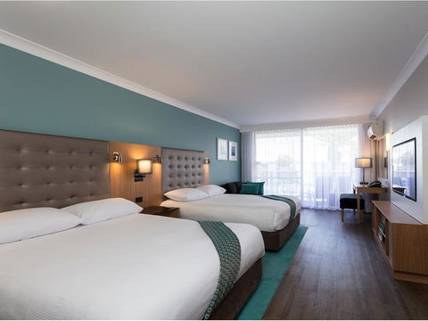 Sea World Resort - Dalby Accommodation 1