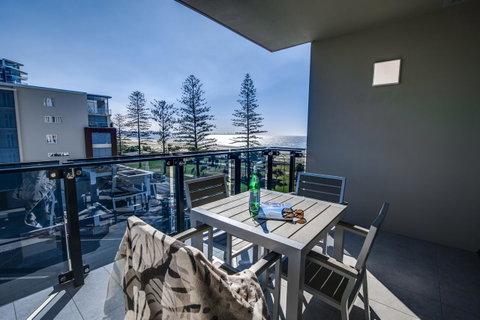 Iconic Kirra Beach Resort - Dalby Accommodation 13