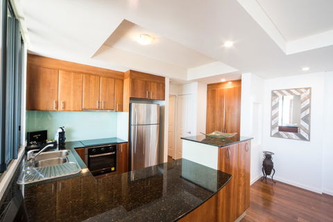 Pinnacles - Dalby Accommodation 7