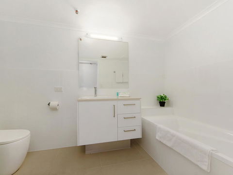 Sunbird Beach Resort Main Beach - Dalby Accommodation 31