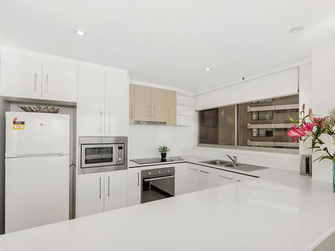 Sunbird Beach Resort Main Beach - Dalby Accommodation 16