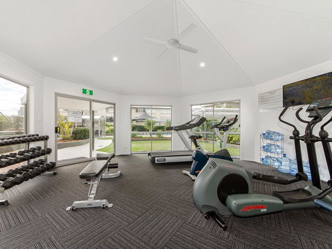 Sunbird Beach Resort Main Beach - Dalby Accommodation 40