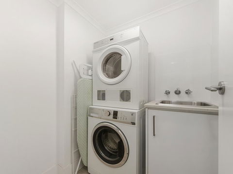 Sunbird Beach Resort Main Beach - Dalby Accommodation 25