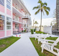 The Pink Hotel Coolangatta - Dalby Accommodation
