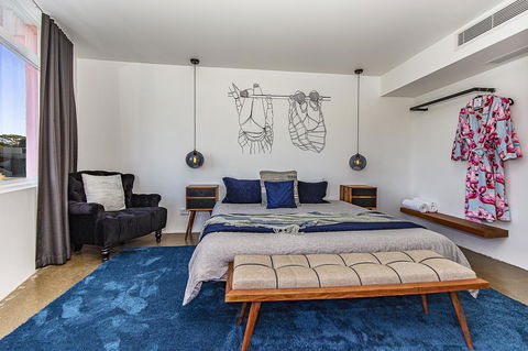 The Pink Hotel Coolangatta - Dalby Accommodation 10