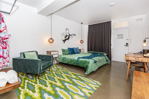 The Pink Hotel Coolangatta - Dalby Accommodation 28