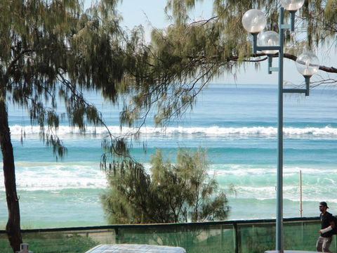 Grosvenor Beachfront Apartments Surfers Paradise - Dalby Accommodation 11