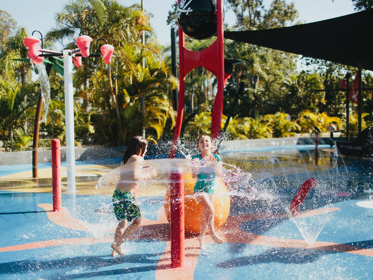 Biggera Waters QLD Dalby Accommodation