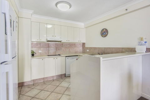 APR Private SUITES MOROC By The Beach - Dalby Accommodation 22