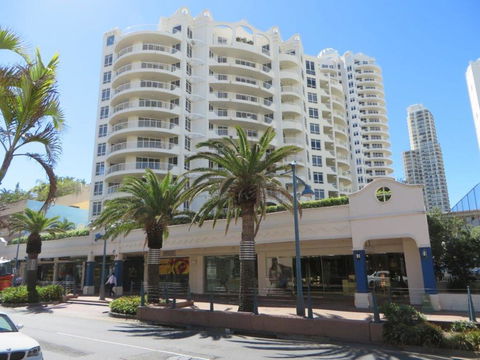 APR Private SUITES MOROC By The Beach - Dalby Accommodation 9