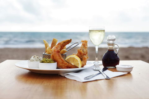 Seacrest Beachfront Apartments Surfers Paradise - Dalby Accommodation 38