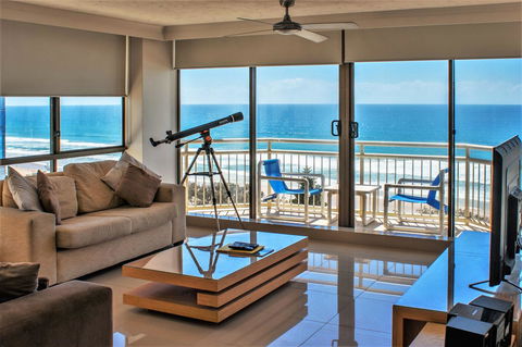 Seacrest Beachfront Apartments Surfers Paradise - Dalby Accommodation 30