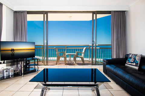 Seacrest Beachfront Apartments Surfers Paradise - Dalby Accommodation 13