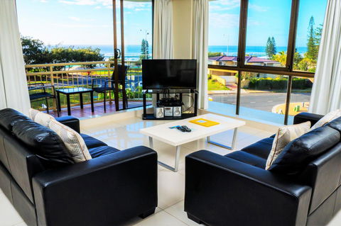 Seacrest Beachfront Apartments Surfers Paradise - Dalby Accommodation 35
