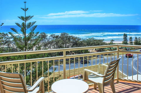 Seacrest Beachfront Apartments Surfers Paradise - Dalby Accommodation 32