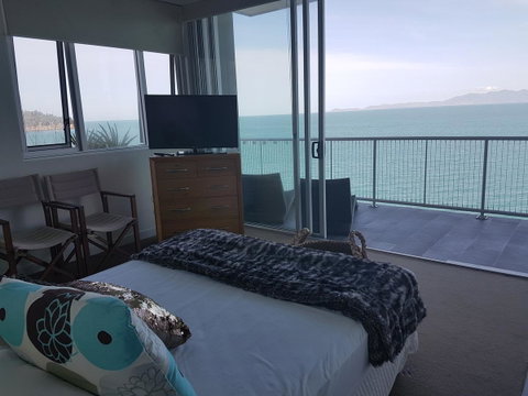 Penthouse On Bright Point - Dalby Accommodation 7