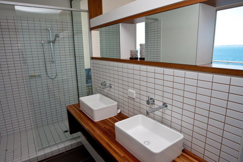 Penthouse On Bright Point - Dalby Accommodation 14