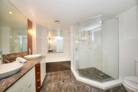 The Towers Of Chevron Renaissance - Holidays Gold Coast - Dalby Accommodation 16