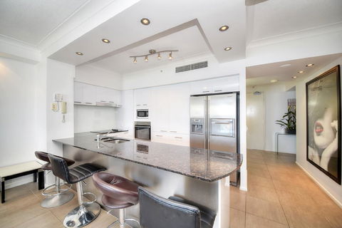 The Towers Of Chevron Renaissance - Holidays Gold Coast - Dalby Accommodation 18