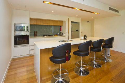 Maggies Beachfront Apartment 2 - Dalby Accommodation 3