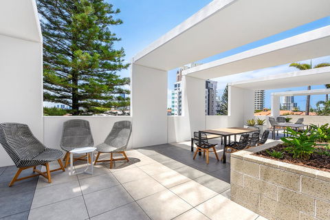 Qube Broadbeach Ocean View Apartments - Dalby Accommodation 4