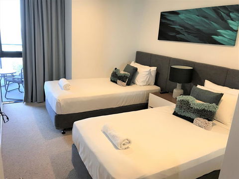 Qube Broadbeach Ocean View Apartments - Dalby Accommodation 24