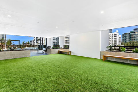Qube Broadbeach Ocean View Apartments - Dalby Accommodation 6