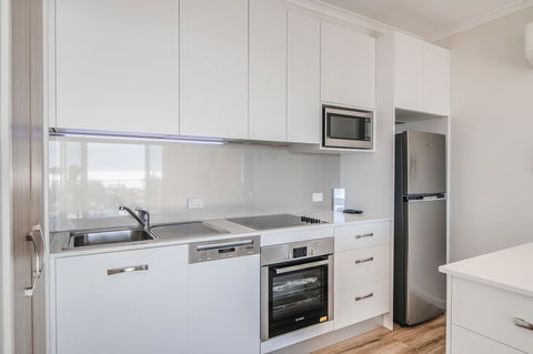 The Point Coolum - Dalby Accommodation 15