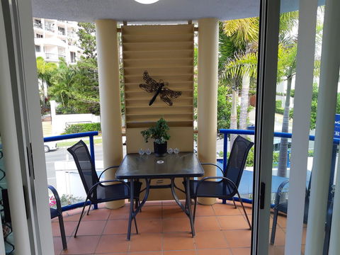Surfers Beach Resort One - Dalby Accommodation 5