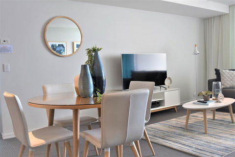 Gold Coast Private Apartments - H Residences, Surfers Paradise - Dalby Accommodation 8