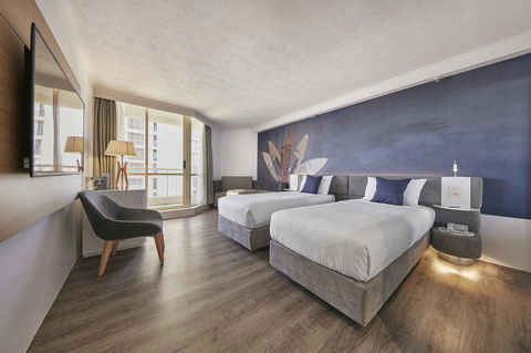 Novotel Surfers Paradise - Dalby Accommodation 4