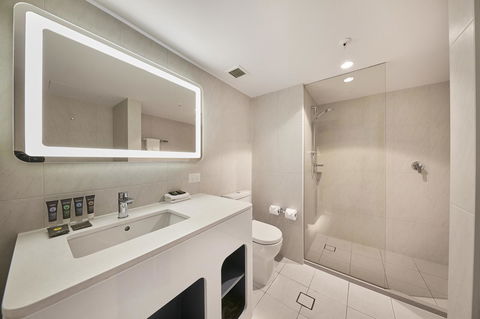 Novotel Surfers Paradise - Dalby Accommodation 16