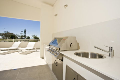 Kirra Surf Apartments - Dalby Accommodation 35